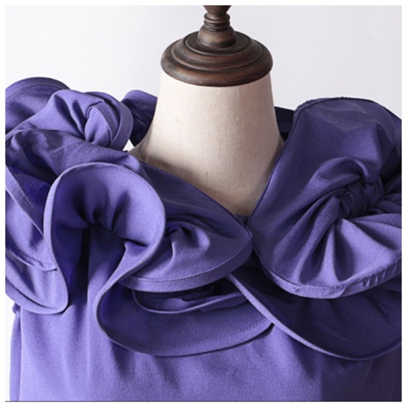 The MYLYTA Off The Shoulder Ruffle Top - Picture 3 of 4